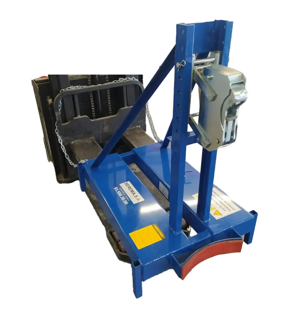 implemento pinza de bidones metálicos para carretilla elevadora marca Serema